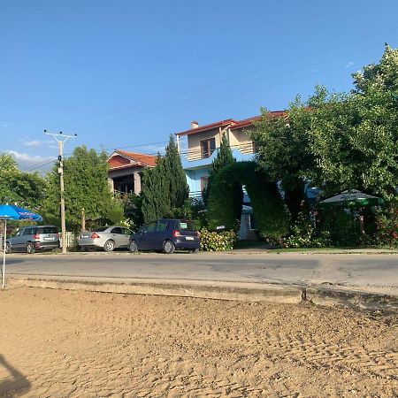 Vila Deni Tushemisht Εξωτερικό φωτογραφία