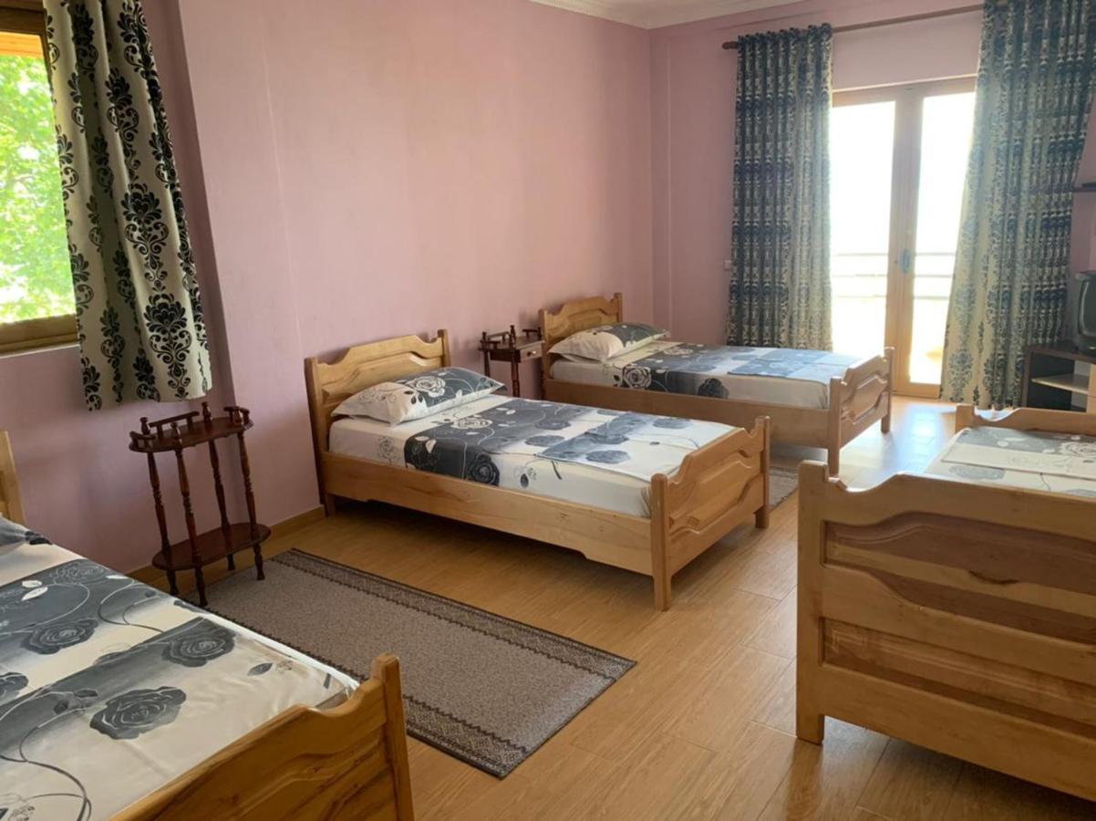 Vila Deni Tushemisht Εξωτερικό φωτογραφία