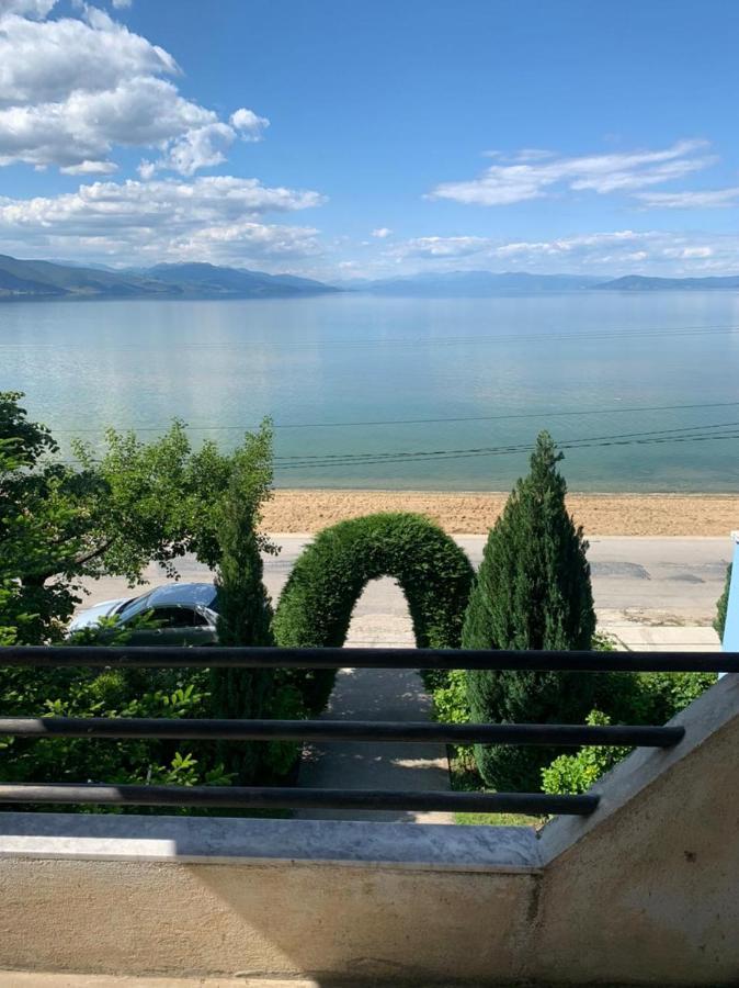 Vila Deni Tushemisht Εξωτερικό φωτογραφία