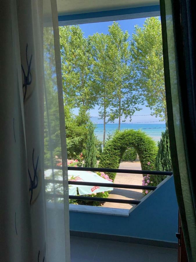 Vila Deni Tushemisht Εξωτερικό φωτογραφία